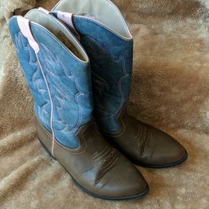 Faded Glory cowgirl boots size 4